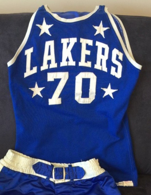 Un nouveau maillot des Lakers en hommage à Minneapolis