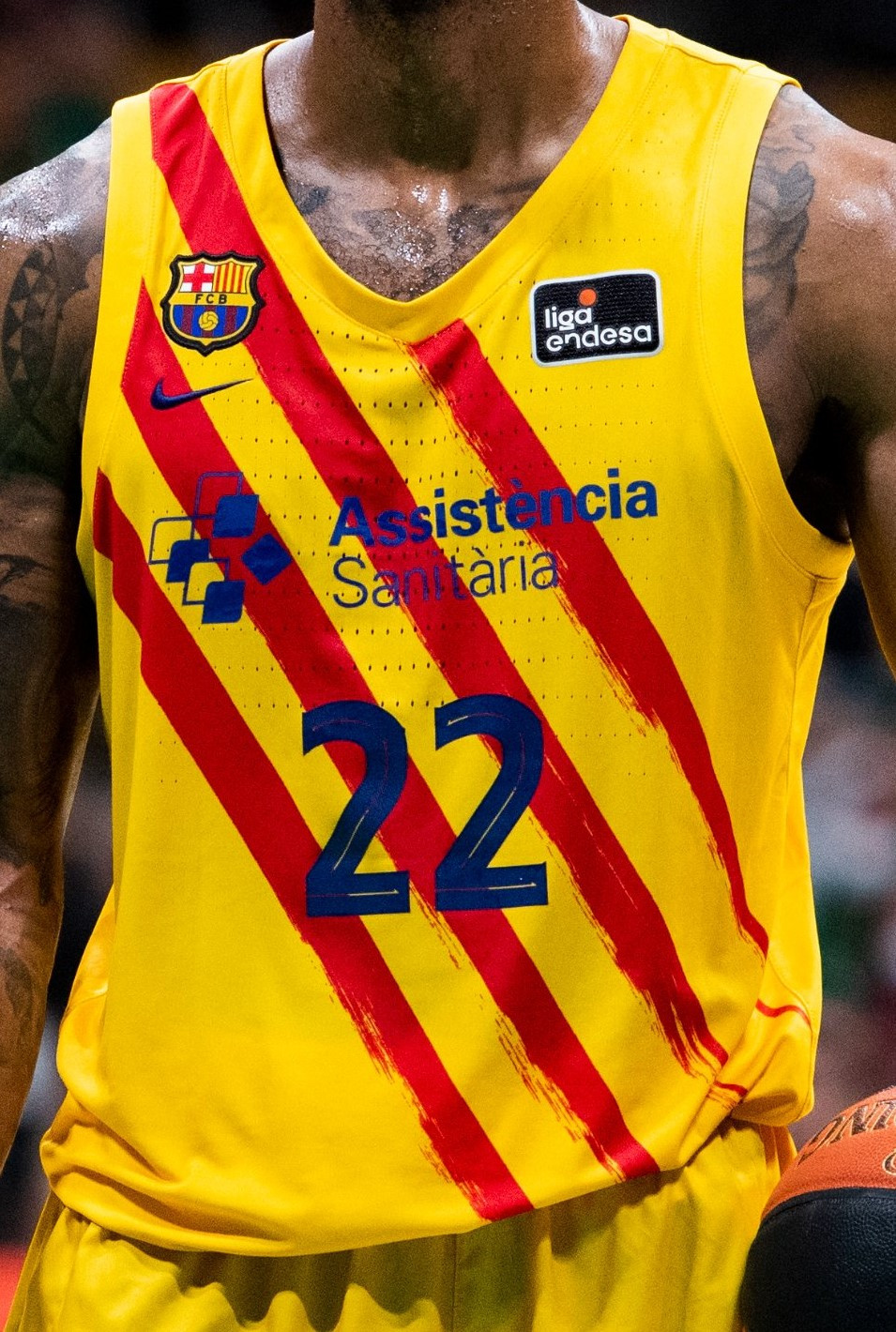 barcelona jersey 2021 22 away