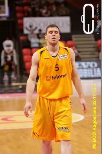 BC Oostende 2013-14 主场球衣