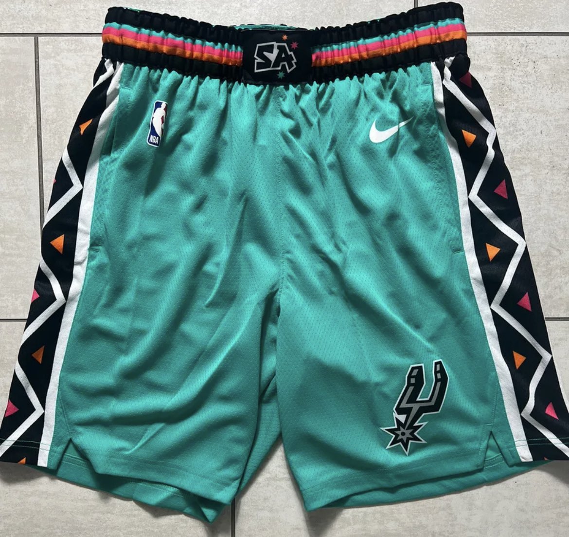 San Antonio Spurs Basketball Shorts – Jerseys and Sneakers